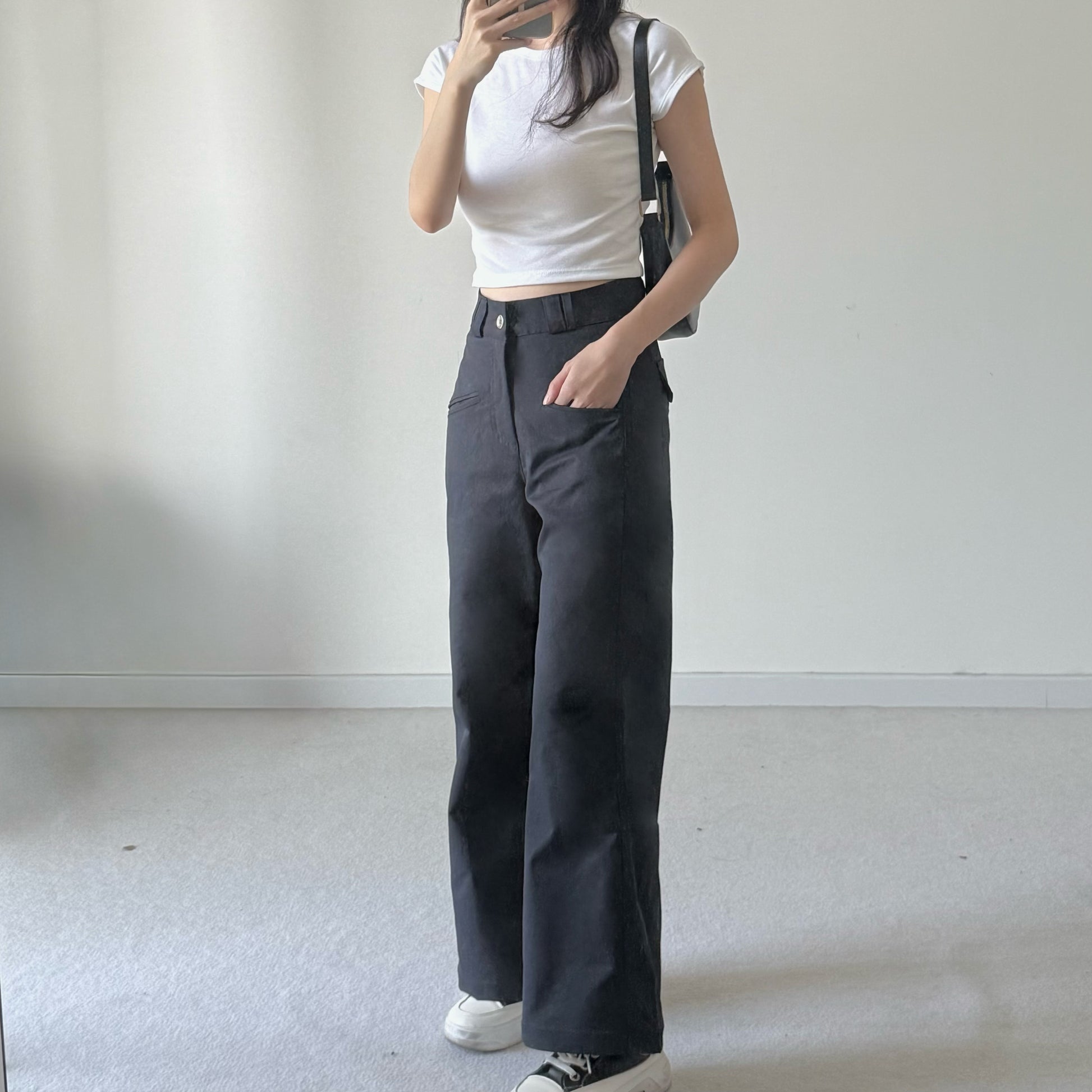 AUG25144 低调质感高腰直筒休闲裤 High-Waisted Straight Leg Casual Pants