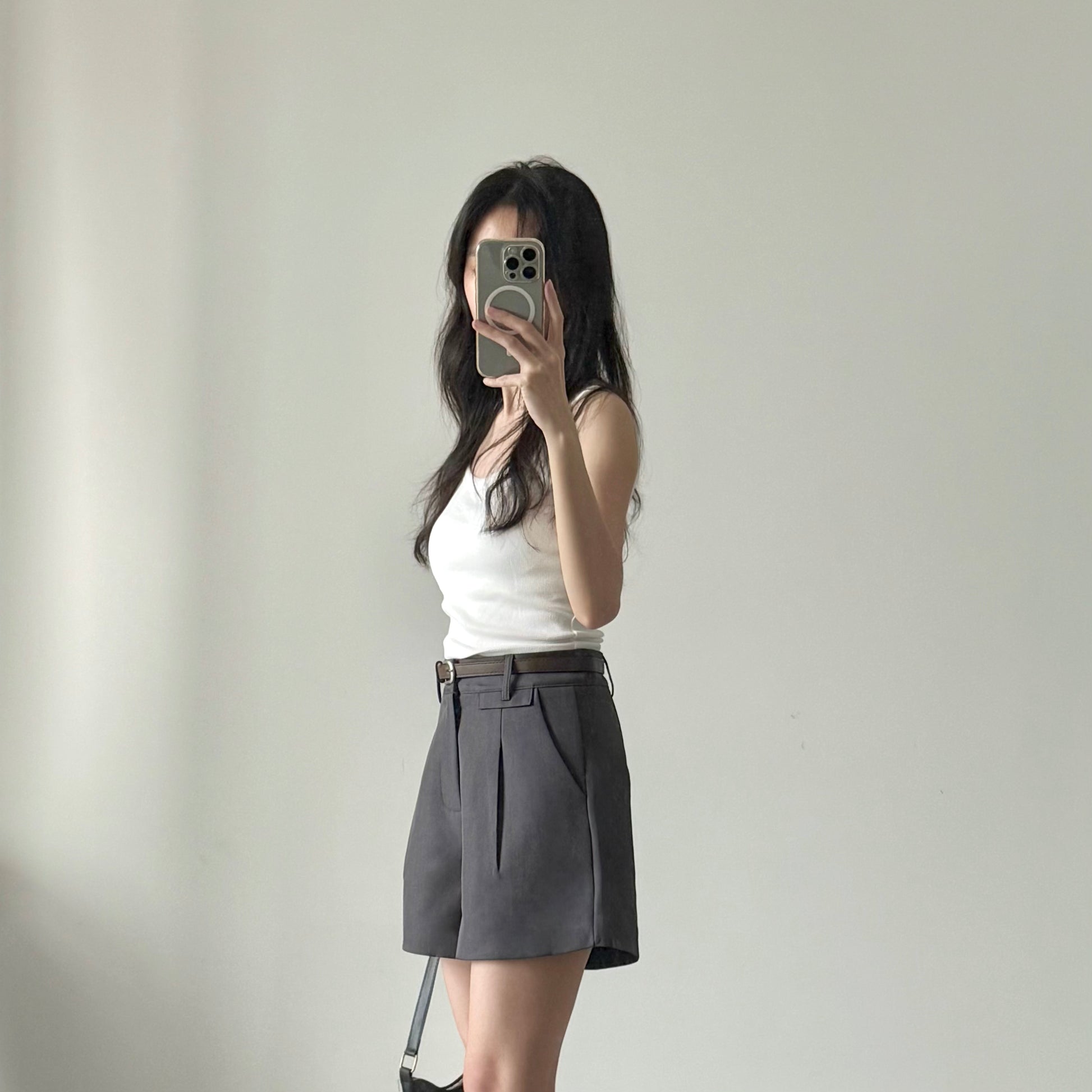 AUG25141 A字腰带西装短裤 A-Line Belted Suit Shorts