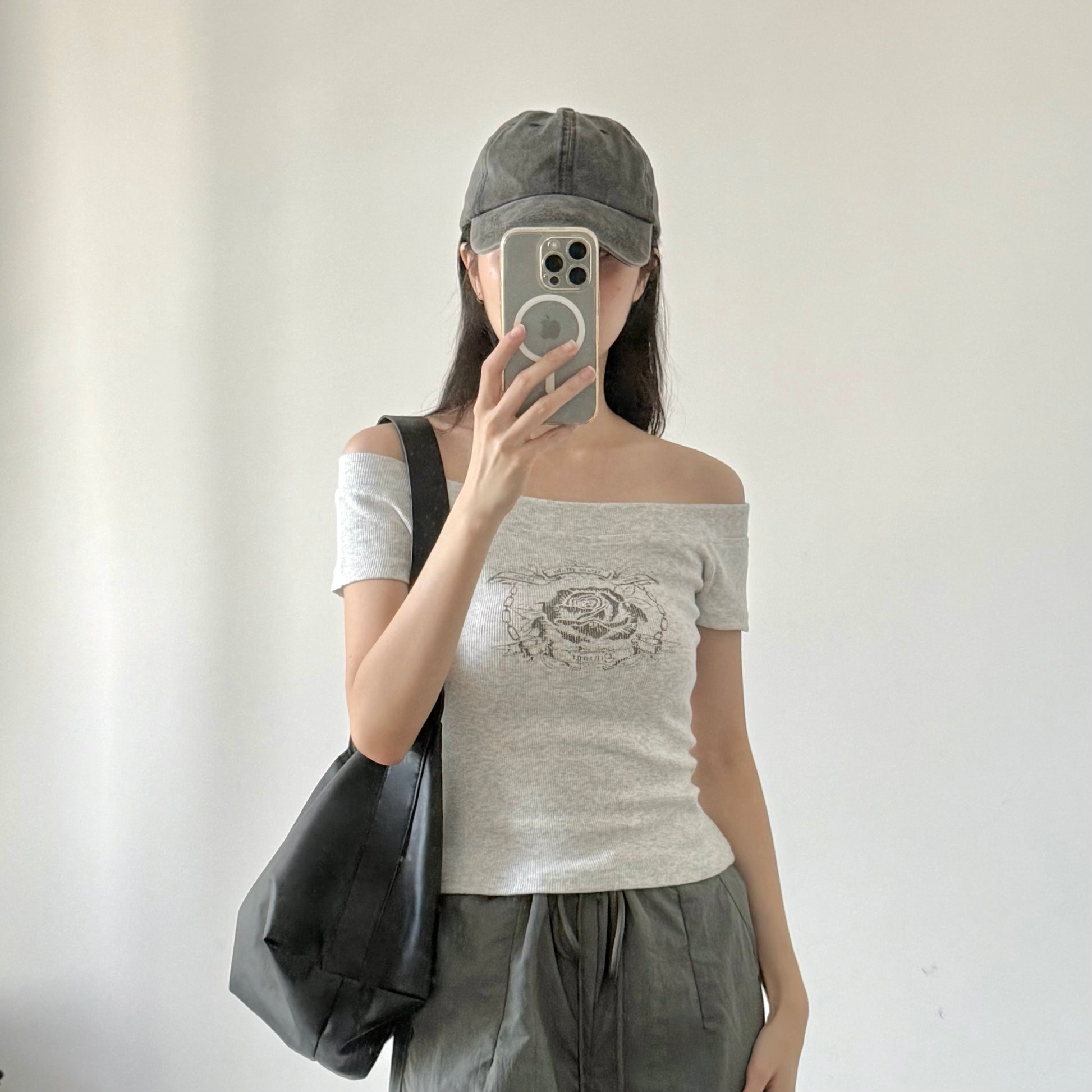 AUG25122 复盘古印花一字肩上衣 Vintage Floral Off Shoulder Top