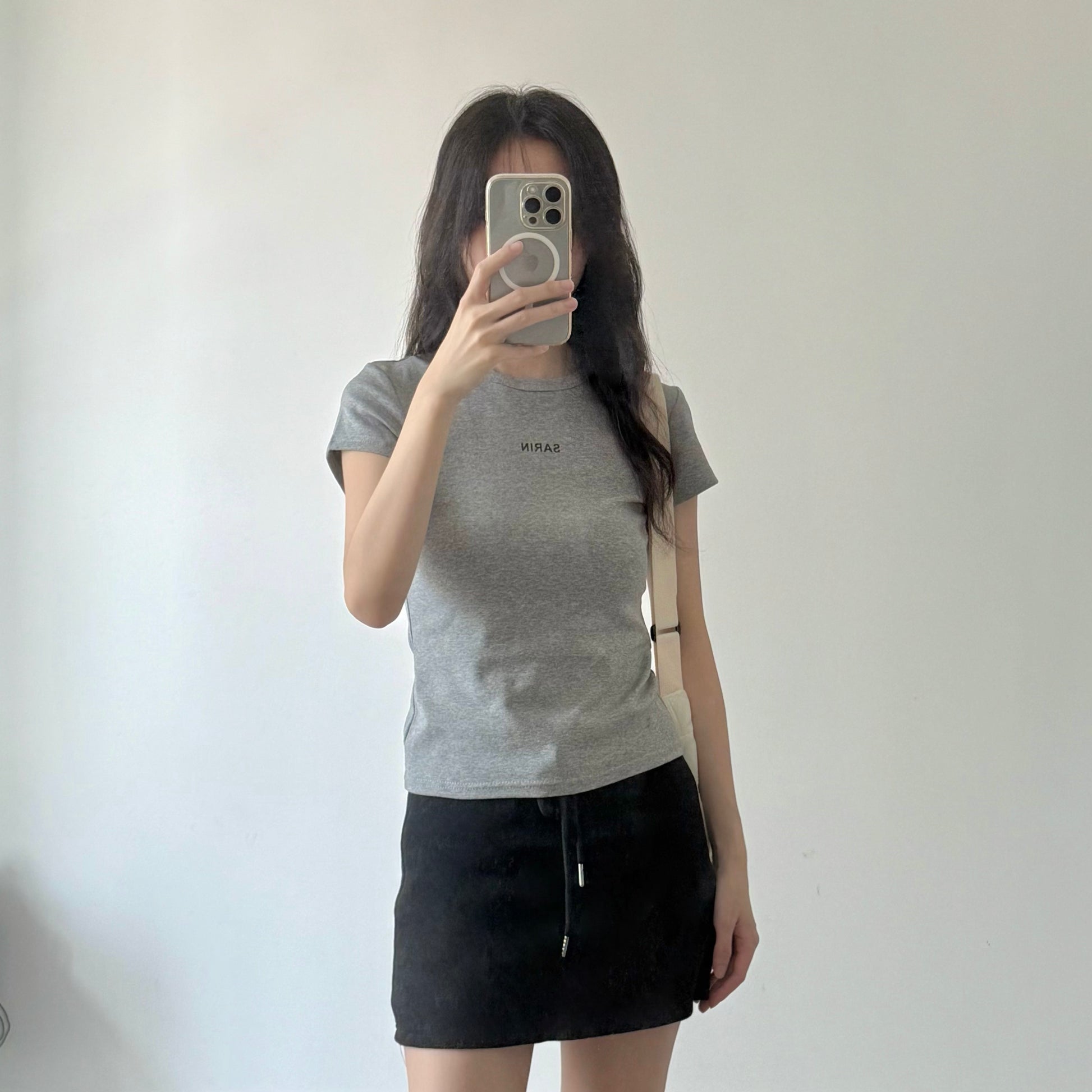 AUG25121 韩系圆领字母T Slim Fit Round Neck Letter Tee