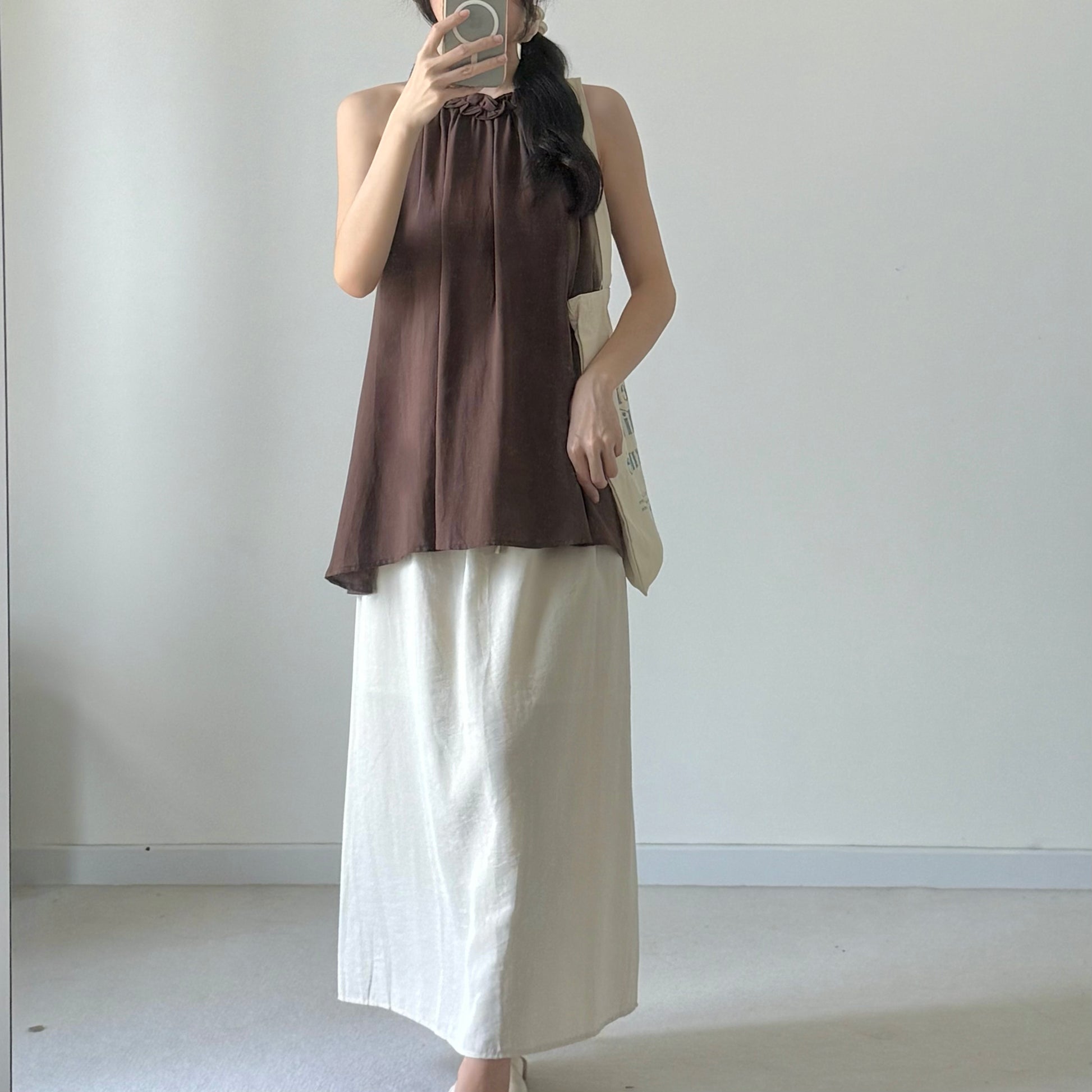 AUG25111 A字挂脖亚麻小衫背心 A-Line Halter Linen Top