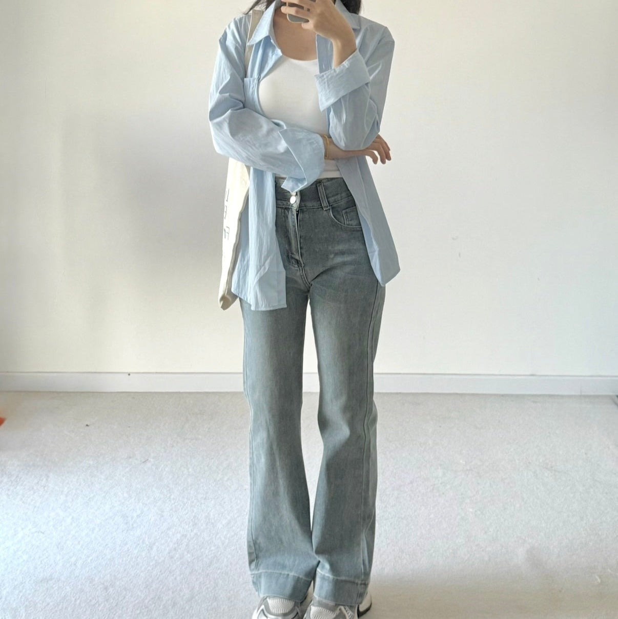 High Waist Slim Strech Fitted Jeans腰头拼接蕾丝双扣高腰微喇牛仔裤 （JUL2507）