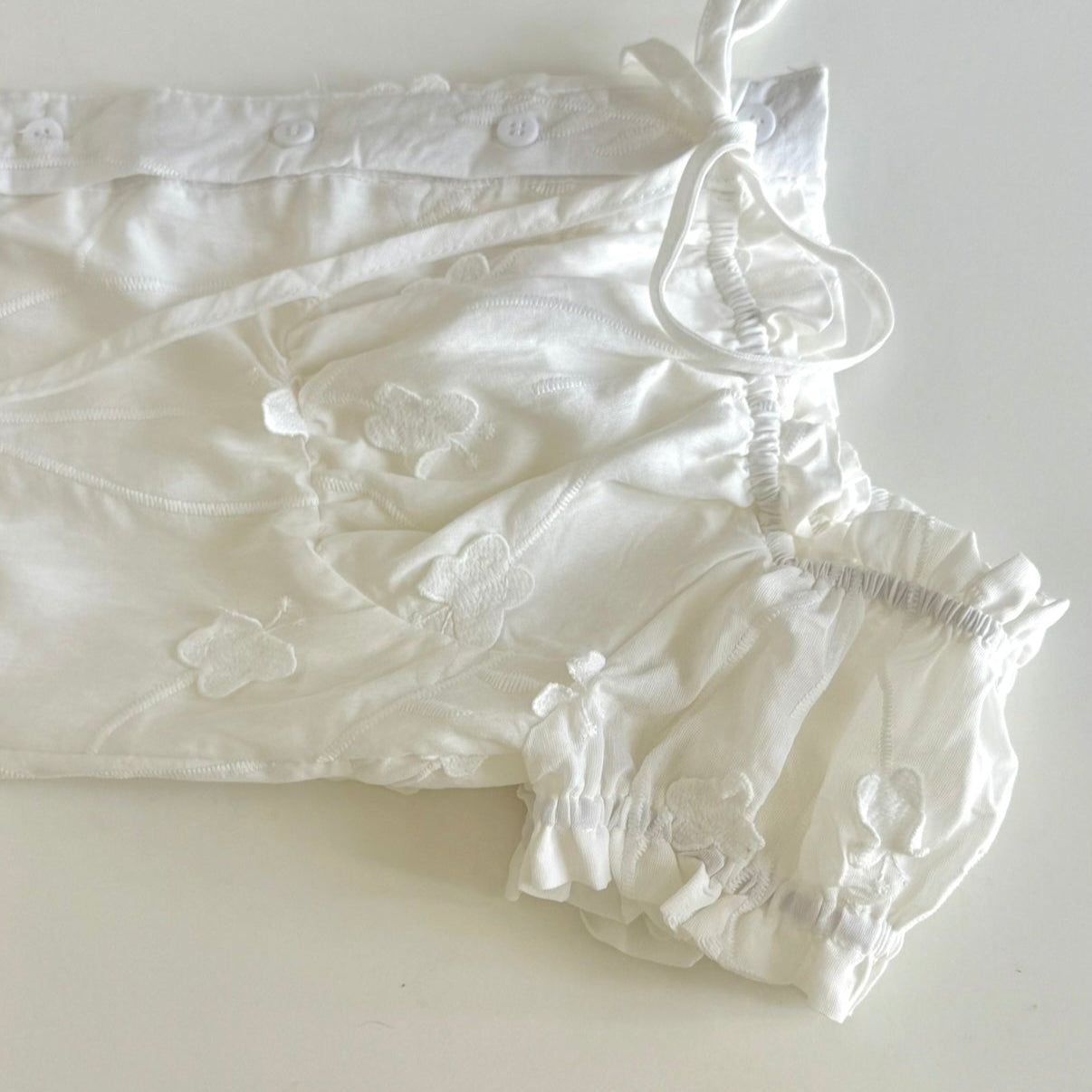 Off-Shoulder Puffy Blouse  木耳边一字领 (JUL2501)