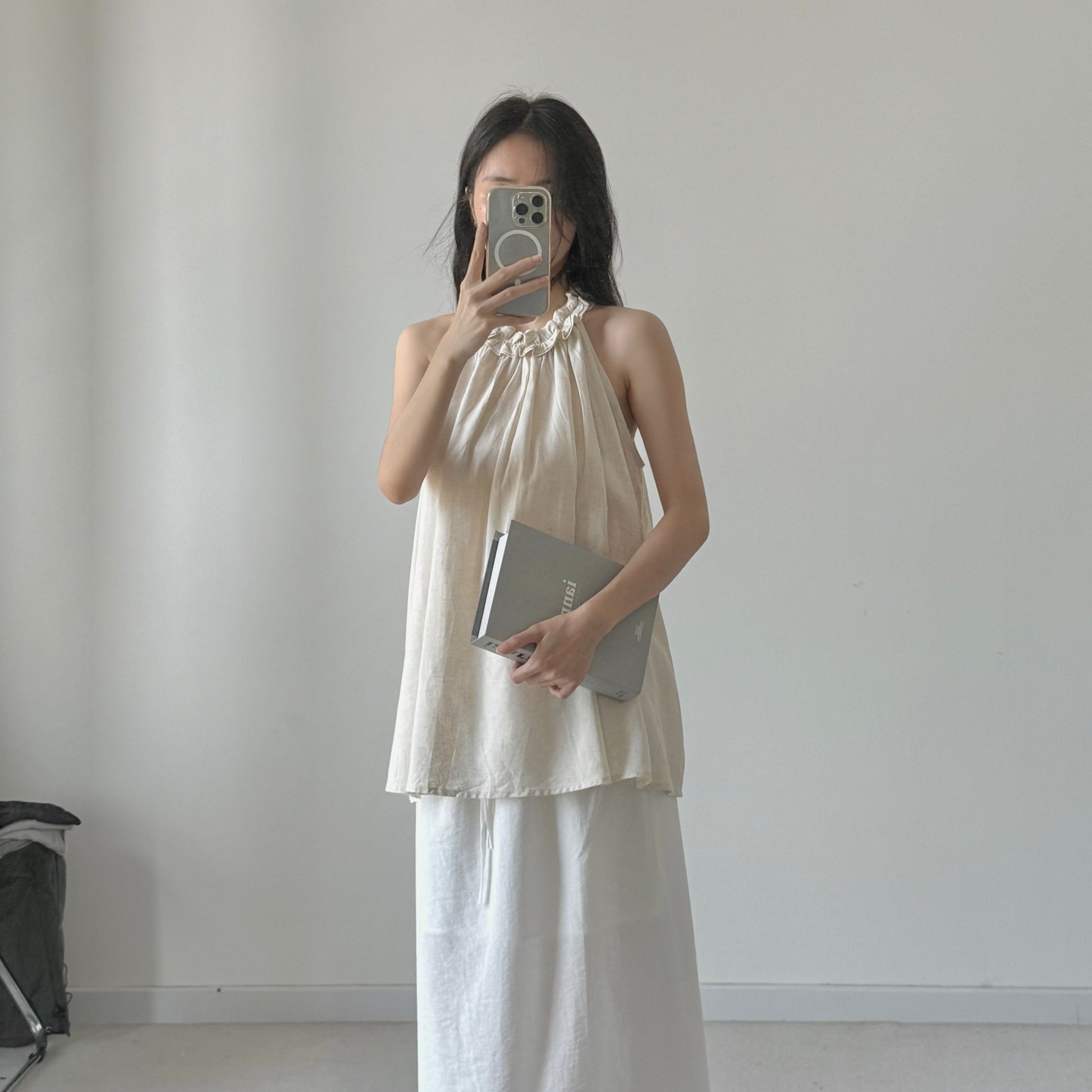 AUG25111 A字挂脖亚麻小衫背心 A-Line Halter Linen Top