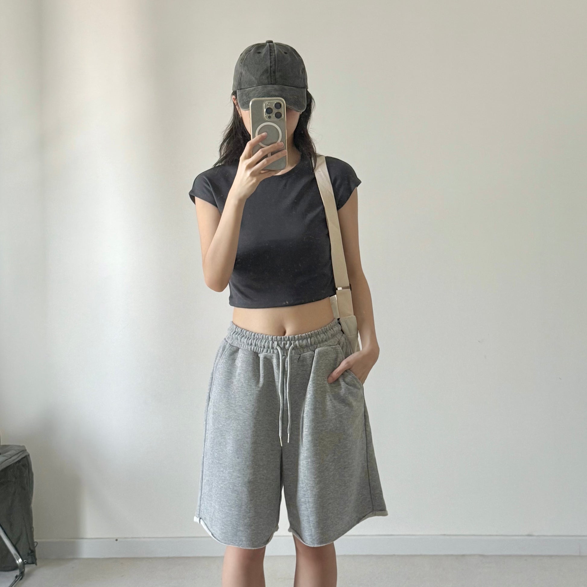 AUG25143 中性五分运动裤 Unisex 5-Inch Sports Shorts