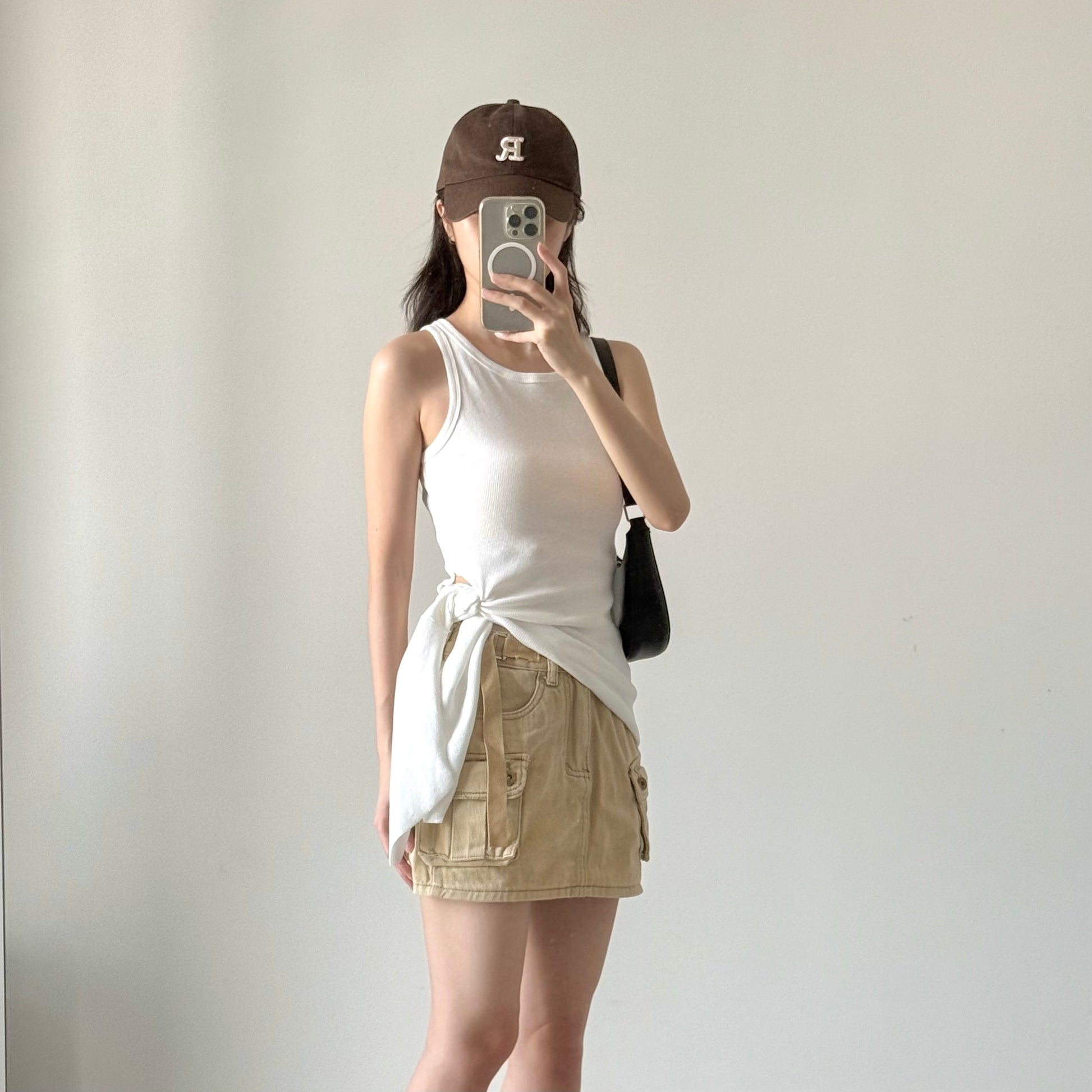 AU25112 不规则绑带吊带背心 Tie Strap Cami Top