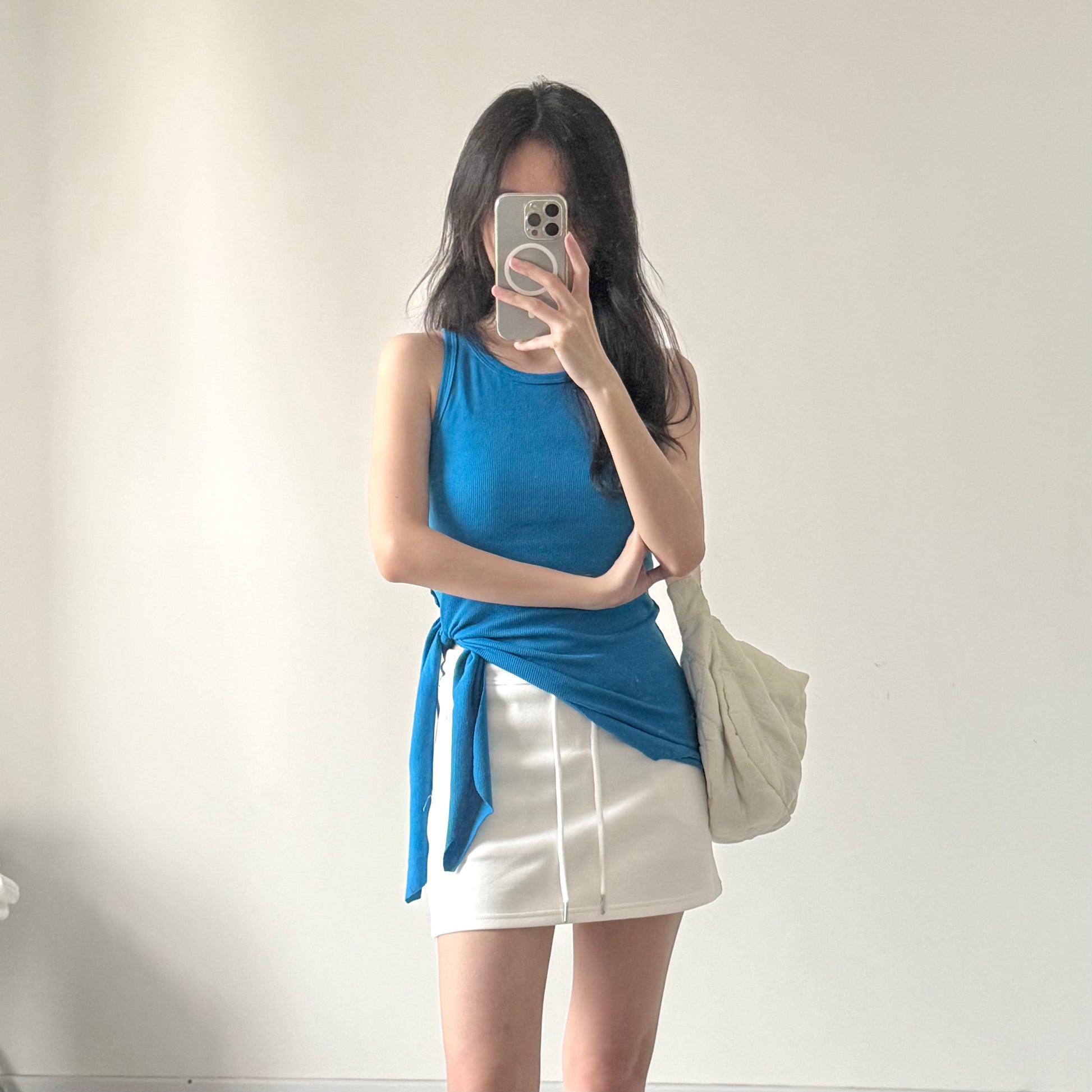 AU25112 不规则绑带吊带背心 Tie Strap Cami Top