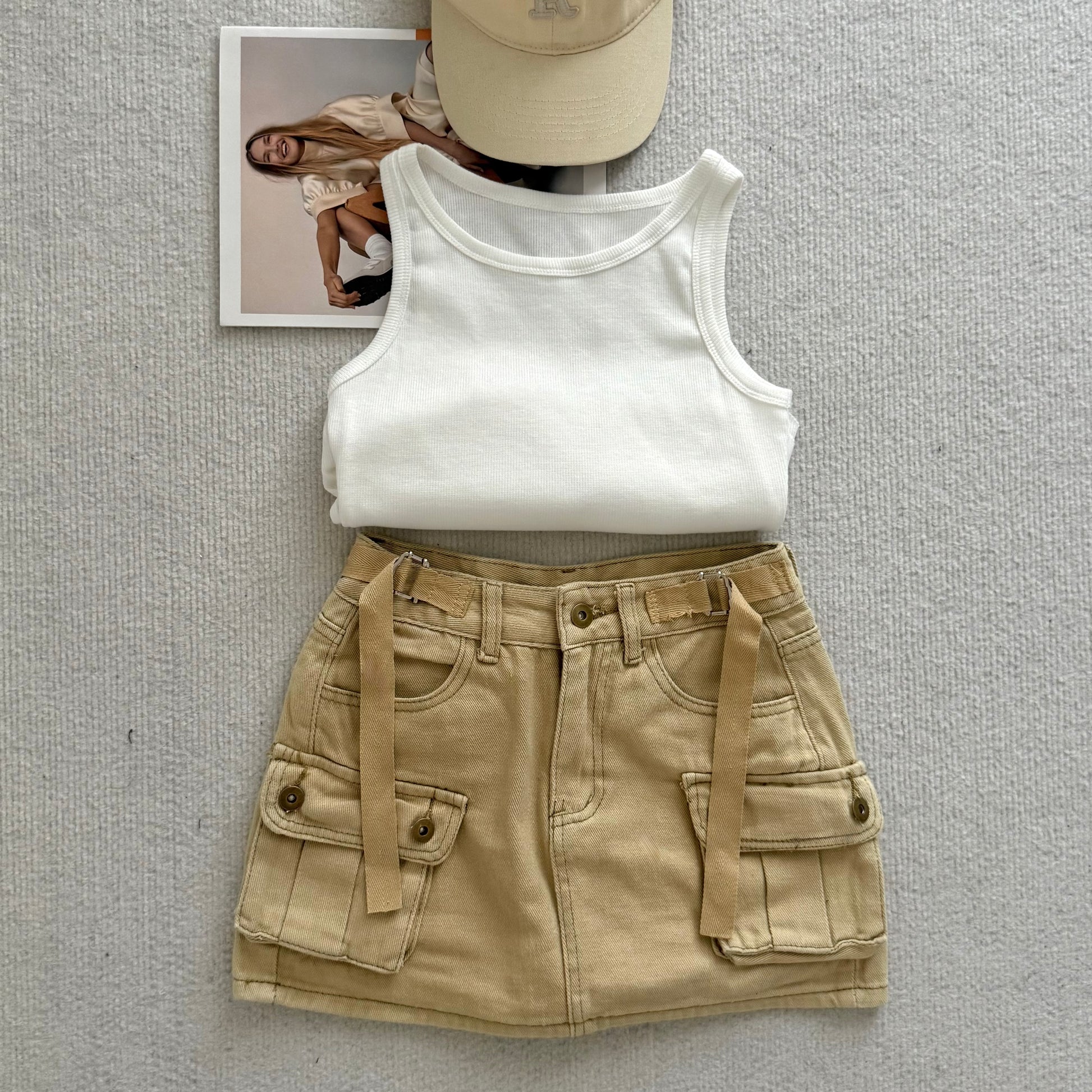 AU25112 不规则绑带吊带背心 Tie Strap Cami Top